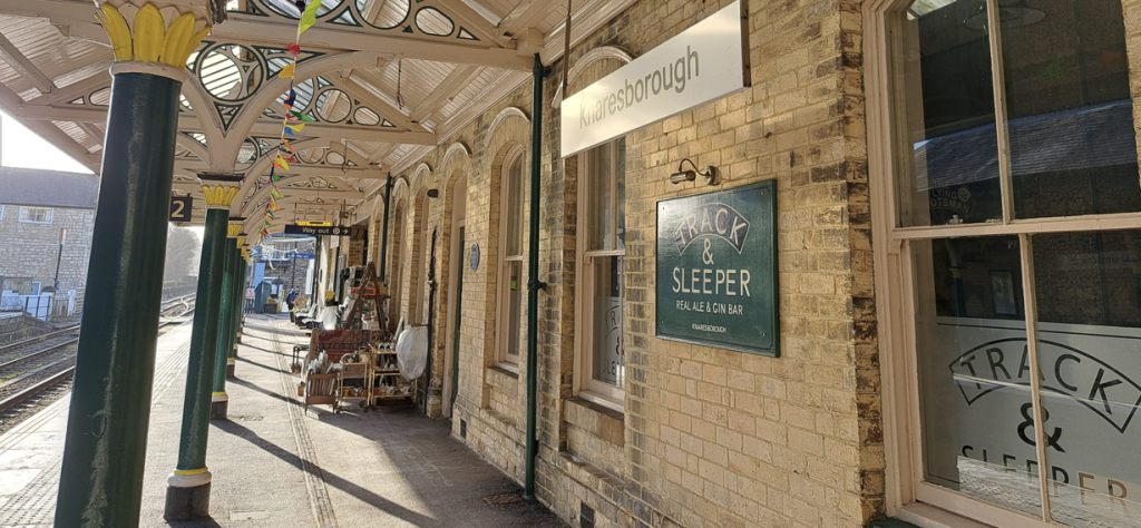 knaresborough station pub - exterior