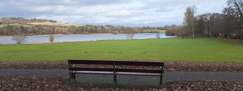 linlithgow loch - accessed from edinburgh by train