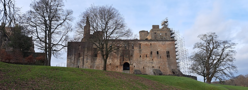 linlithgow palace, day trips from glasgow