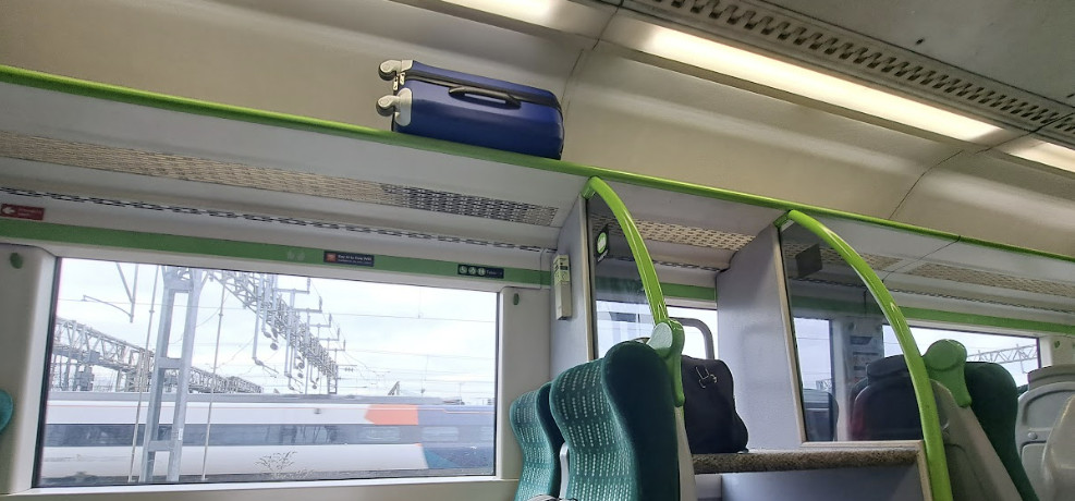 luggage storage on a class 170 train