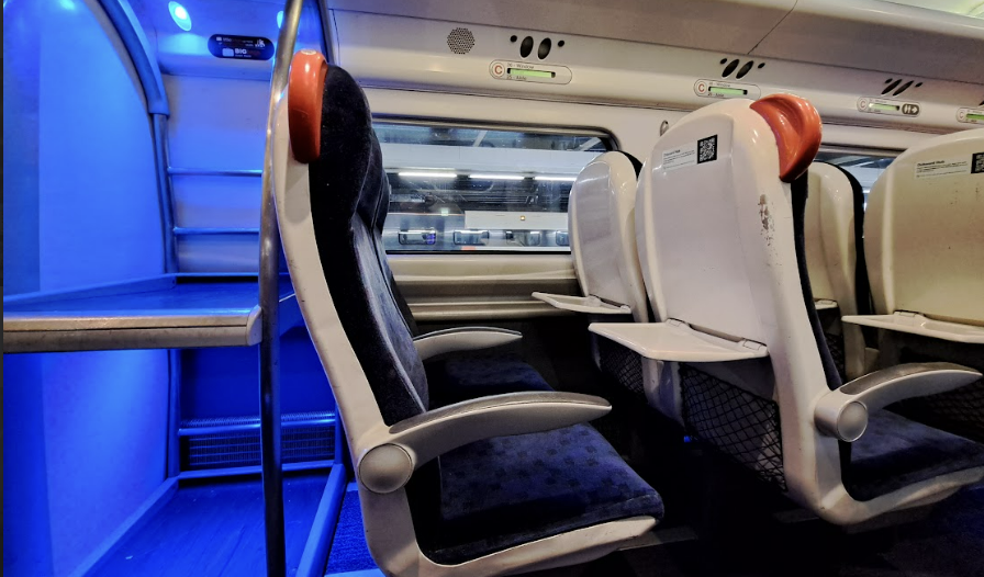 unrefurbished class 390 interior
