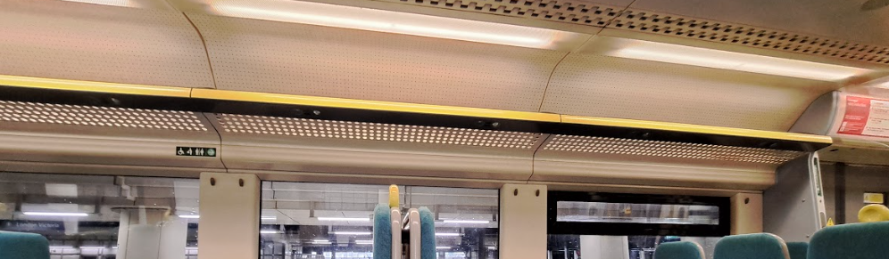 overhead luggage racks on a class 377