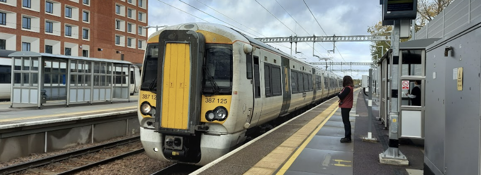 class 387 train from cambridge to london