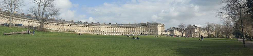 royal crescent, bath - one of the sights on day trips from london