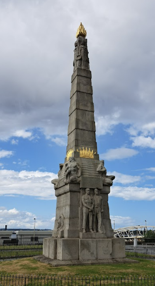 titanic memorial, liverpool