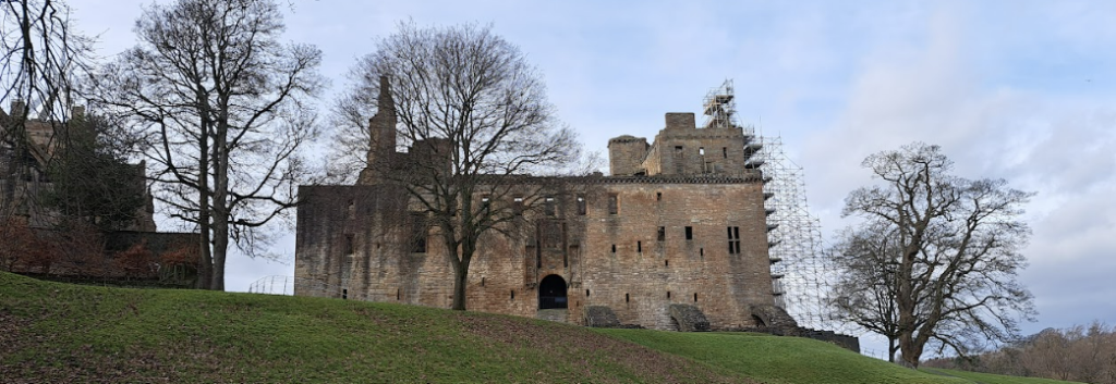 linlithgow palace - a short ride from edinburgh by train