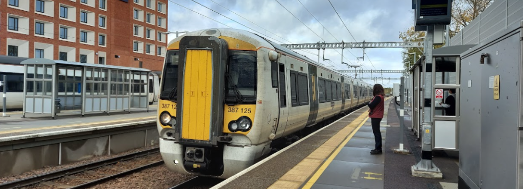 class 387 train operated by great northern