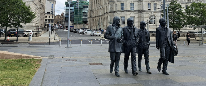 liverpool beatles statue